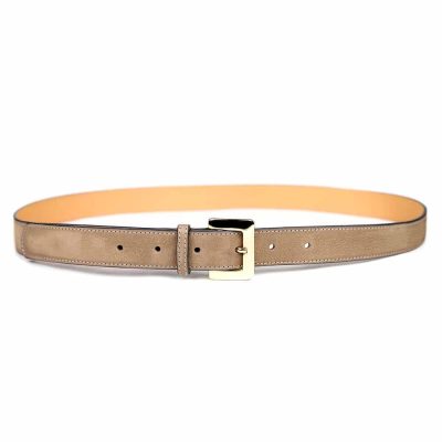 Ceinture en cuir artisanal pour femme Mésange. Made in France, haut de gamme. Couleur beige/marron dauphine et boucle dorée. Fabriquée en France.