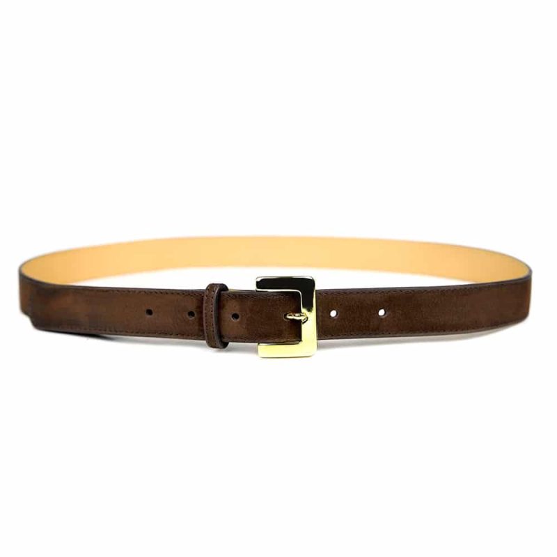 Ceinture en cuir artisanal pour femme Mésange. Made in France, haut de gamme. Couleur bordeaux/marron proche de la sangria et boucle dorée. Fabriquée en France.