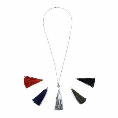 Collier en métal et en cuir artisanal pour femme Fauvette. Made in France, haut de gamme. Couleur noir, kaki, roug, bleu, argent. Fabriquée en France.