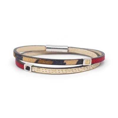 Bracelet en cuir artisanal Arlequin avec un design classique et original. Couleur panthère, python et rouge rubis. Accessoire de luxe fabriqué en France.