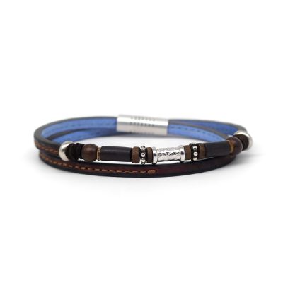 Bracelet en cuir artisanal et à perles pour homme Bonobo avec un design à la fois classique et original. Made in France, haut de gamme. Couleur marron moka avec boucle argentée. Fabriqué en France.