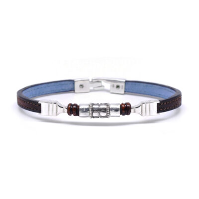 Bracelet en cuir artisanal, perles et argent pour homme Serval avec un design à la fois classique et original. Made in France, haut de gamme. Couleur pain brûlé. Fabriqué en France.