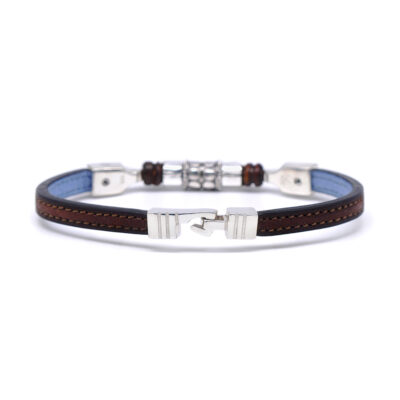 Bracelet en cuir artisanal, perles et argent pour homme Serval avec un design à la fois classique et original. Made in France, haut de gamme. Couleur pain brûlé. Fabriqué en France.